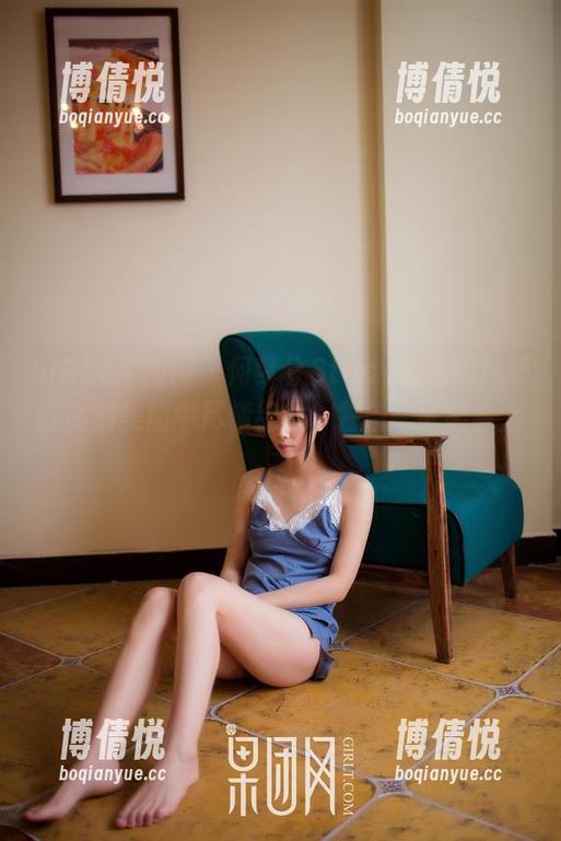 GIRLT果团网 - 何梦兮Stacy的透明风华在高清美图中尽情绽放，警告：可能会上瘾