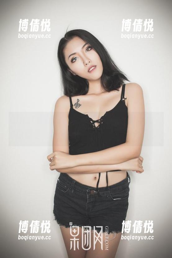 GIRLT果团网 - 看完莫雅淇的长腿全集，原图里，每个角度都让我想多想几遍...