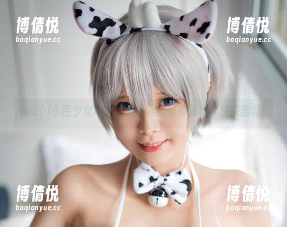 Hachi小芭少女写真：壁纸界的青春绘本，快来翻翻！