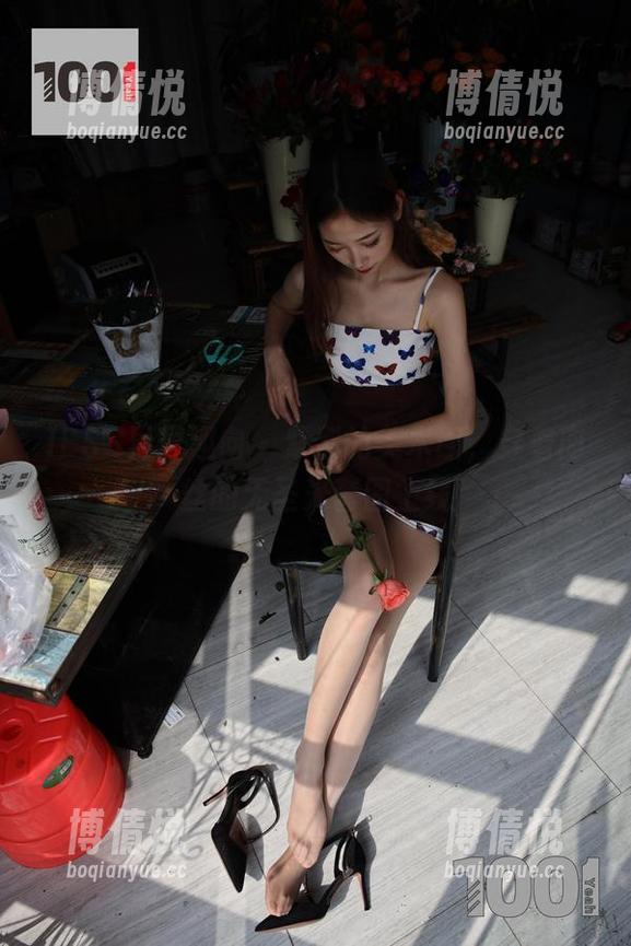 IESS异思趣向 - 紫紫的美术课，穿着肉丝的无圣光套图上线