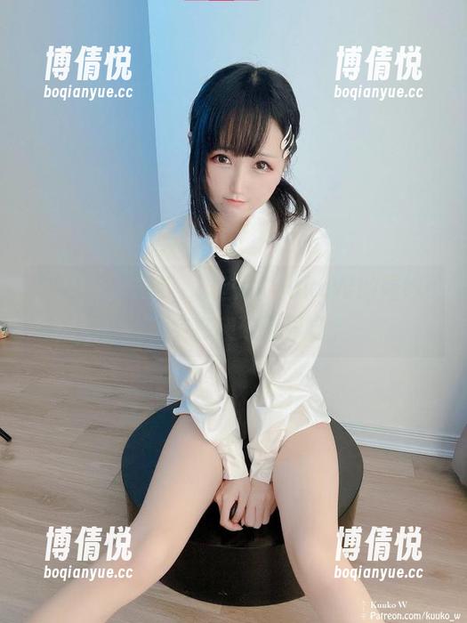 不想说“好美”，但是KuukoW的婚纱cos确实在突破边界呀。