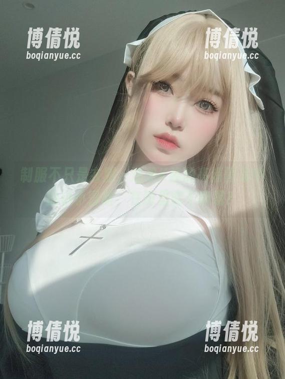 制服不只是衣服，还是K酱的高清图集中的小小冒险，在班里能干嘛呢？