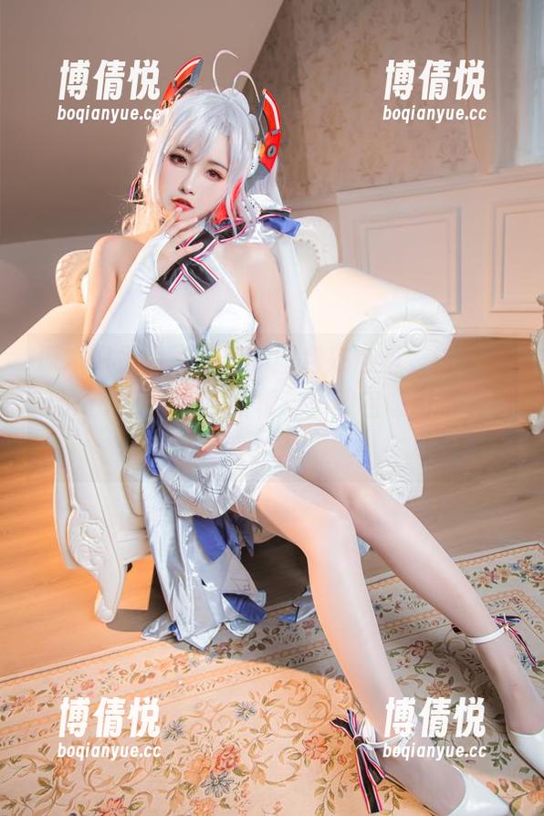Momoko葵葵 原本只是为了免费的图包来这里,结果被Momoko葵葵的欧根亲王图包吸引了,锅盖太重!