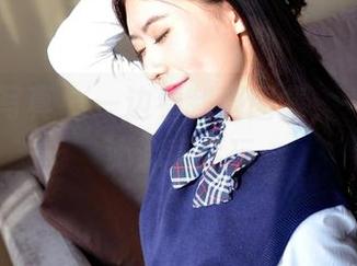 PANS写真 – 一边看制服图集，一边想说沁沁真会玩