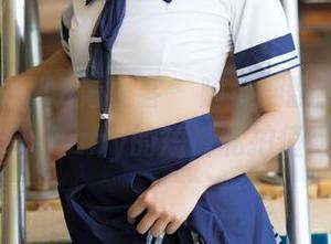 QingDouKe青豆客 – 随便翻翻：岑苑之barbiebaby的短裤私拍值得一瞧