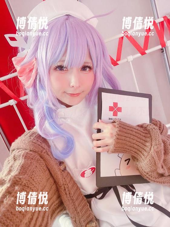 看SayoMomo在在线写真中的ZeroTwo婚纱，终于领悟了何为“这衣服是不是反人类设计”！