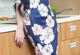 TouTiao头条女神 – 见识一下杨漫妮私房里的美脚风景