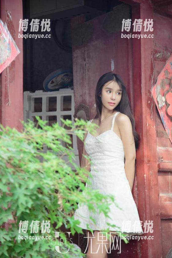 UGirls尤果网 - 大家都找美图，谁说王语纯的万圣节不能下载？真有眼光。