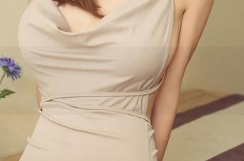 UGirls尤果网 – 让你惊掉下巴的职业装：王雨纯免费图集来了！
