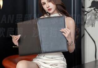 XINGYAN星颜社 – 李丽莎的海边美图合集：风吹肩膀，沙子进眼睛？哈哈，真好玩！