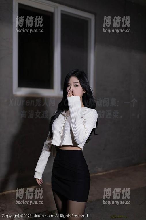 Xiuren秀人网 - Candy糖糖图集：一个高清女孩，透出一挂淡淡的温柔。