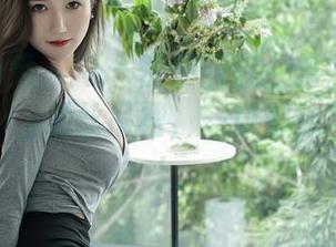 Xiuren秀人网 – 快来网盘！只需下载周慕汐fairy黑丝吊裙，一切都能得心应手！