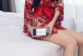 Xiuren秀人网 – 飞行中的奶茶味的包子，空姐全集等你下载，一群奇葩！