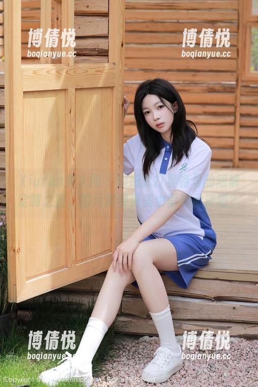 Xiuren秀人网 - 姗姗就打奥特曼的短裤定制之旅，图片需要赞美也需要批评吧？
