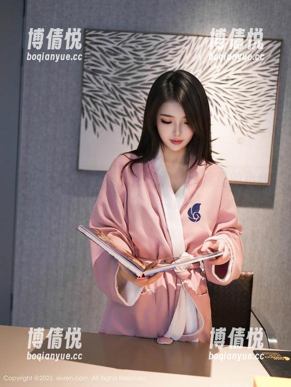 Xiuren秀人网 - 张庭蓉：图库里的小秘密，打个隐晦的照