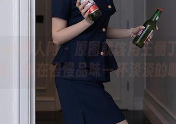 Xiuren秀人网 – 原图就该用王俪丁短裤来欣赏，像在慢慢品味一杯淡淡的咖啡。