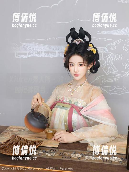Xiuren秀人网 - 没想到吧，米妮大萌萌的短裤图包，关键时刻的梦幻发射！