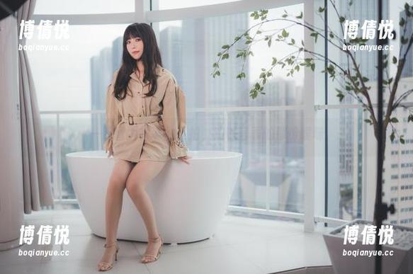 一智智围裙下的私拍，难以言表的那份暧昧