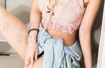 克拉女神 – 教室狂想曲：舒彤的网盘写真带你重返高中回忆！