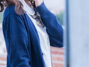 每次看到兔玩映画的女仆白丝，都想问有没有外送服务，图包得存起来再慢慢品。