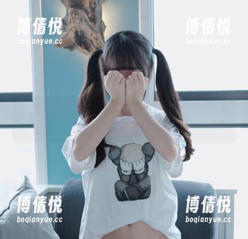 原图新披风：可可小白兔的裤里丝壁纸，各种想象空间