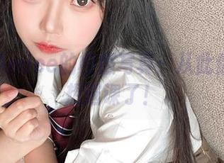 大肉丸Amiee的校服写真：从此你再也不想逃课了！