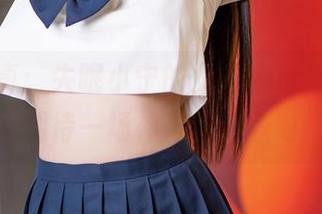 最新写真：失眠小宁的女仆角色，貌似我能期待一场神奇的洗衣时间