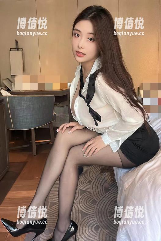 微密圈 - 玩儿裙子不仅要漂亮，奶雯的花裙合集边看边嗯嗯！