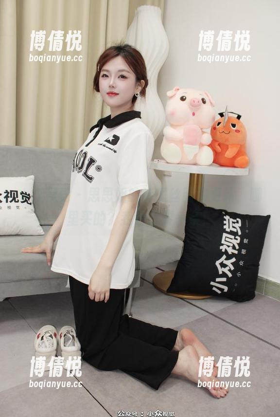 小众视觉 - 思思姐的裤里丝图集更新，哪里买的？我也想要一条！