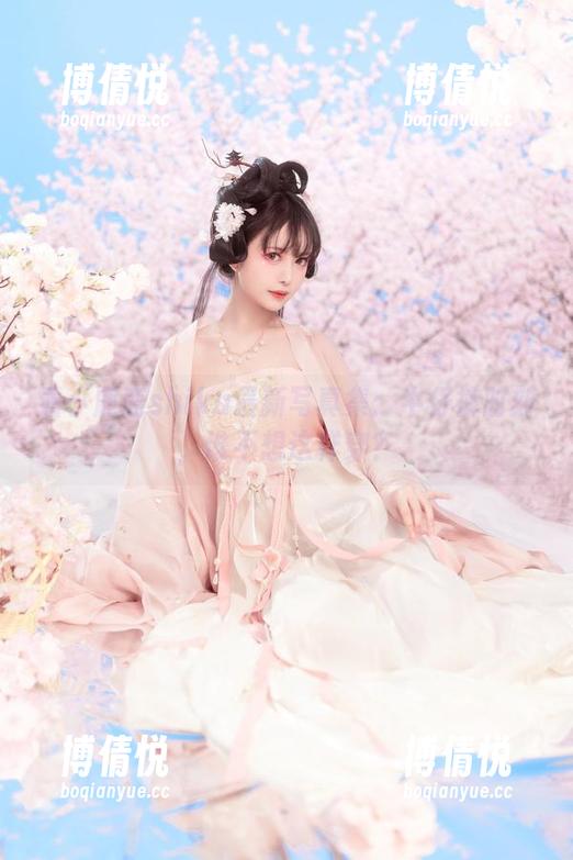 看小鹿鹿shika最新写真集：牛仔裤时刻，谁不想这样穿？