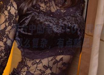 尤果网 – 图片中的毛COCO，黑白风格搞得那么复杂，有点意思。