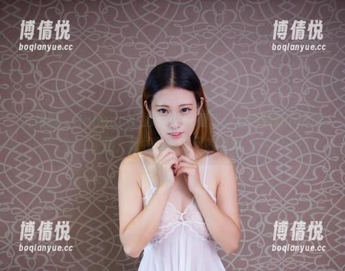 尤物馆 - Rebecca_吴颖茵的夏天，白色衣服下的原图，隐约传来海风的味道