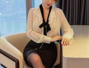 尤蜜荟 – 想在朋友圈引起轰动？赶紧下载张思允Nice的长腿作品吧！