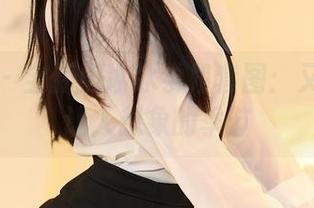 尤蜜荟 – 全新田冰冰学姐套图：又是一个让人想象的季节