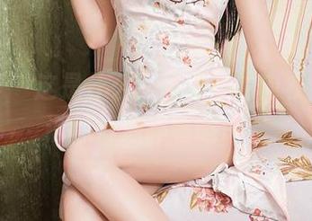 尤蜜荟 – 这是什么？黄乐然的内衣合集，诱惑好像越看越深。