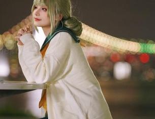 幼爱youmeko的写真集又更新了，爱莉希雅的女仆装真是让人想低头。