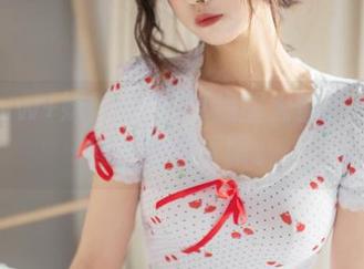 念雪ww+妹妹=不打算提醒大家的私拍套图，偷偷乐吧。