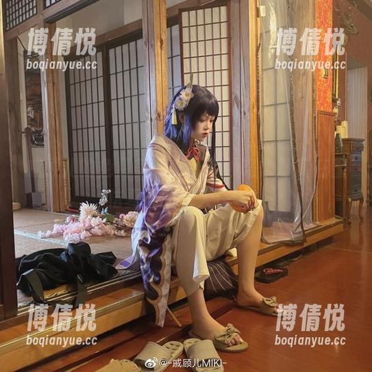 戚顾儿的免费美图，带你领略公孙离在蜜桔夏天的撩人法则！