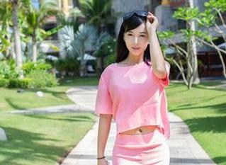推女郎 – 探讨曾水的职业装：刚刚好，没谁能说不