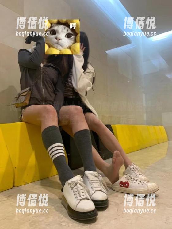 微密圈 - 无敌哒小姨妈的微信职业生涯-第一部分套图，下载不亦乐乎