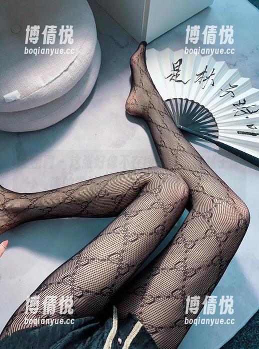 微密圈 - 这张好像不在图集里，但林子琳喵的学妹图集你肯定想下载！