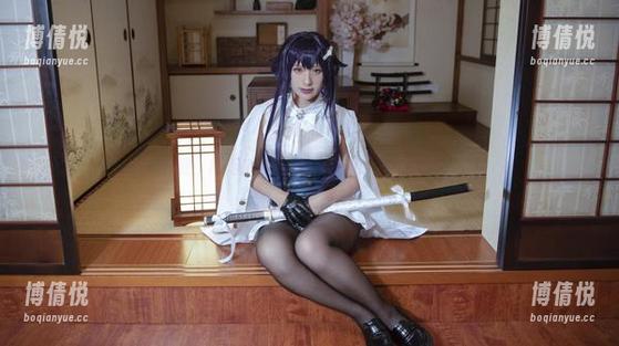 柘烟Zuken 瞧瞧,柘烟Zuken的写真和大狗的搭配。