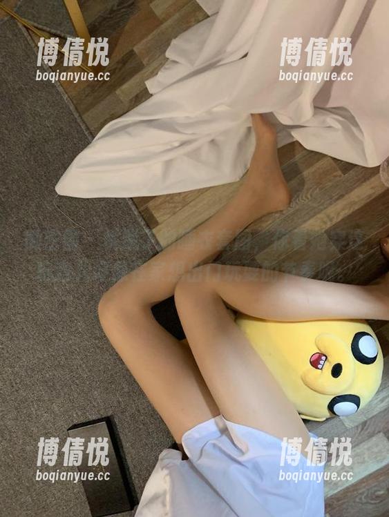 微密圈 - 桃脱了的睡衣套图，你看她穿这玩意儿好像在家想出门玩耍的节奏呢。