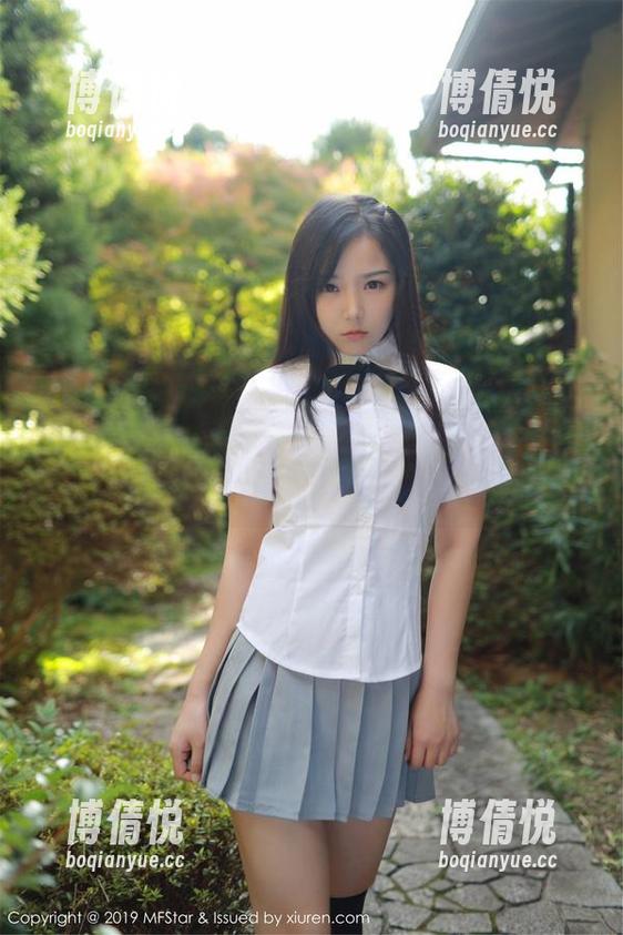 模范学院 - 李雅柔182CM白色写真集，难道是从冰雪中取出来的？
