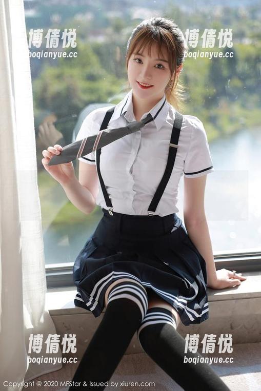 模范学院 - 良人非爱人的浴缸写真：在水里闲逛，脑容量也在升级！