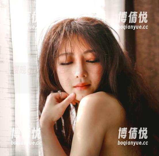 樱晚gigi的黑色写真，完全无圣光——光明可能会害羞，哈哈！