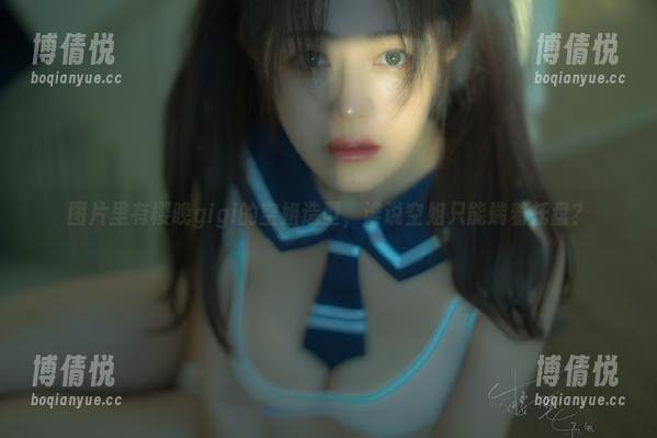 图片里有樱晚gigi的空姐造型，谁说空姐只能端着托盘？