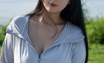 浅安安与棉袜，为你带来不一样的福利写真