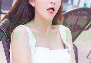 爱蜜社 – 周于希的私拍合集：灰丝和我的无聊日常，乍一看，还挺搭嘛。