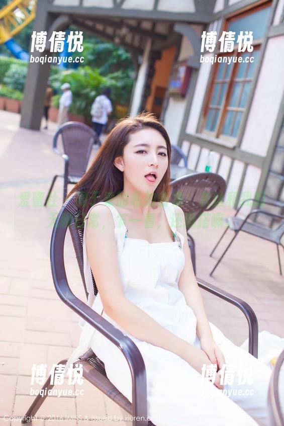 爱蜜社 - 周于希的私拍合集：灰丝和我的无聊日常，乍一看，还挺搭嘛。